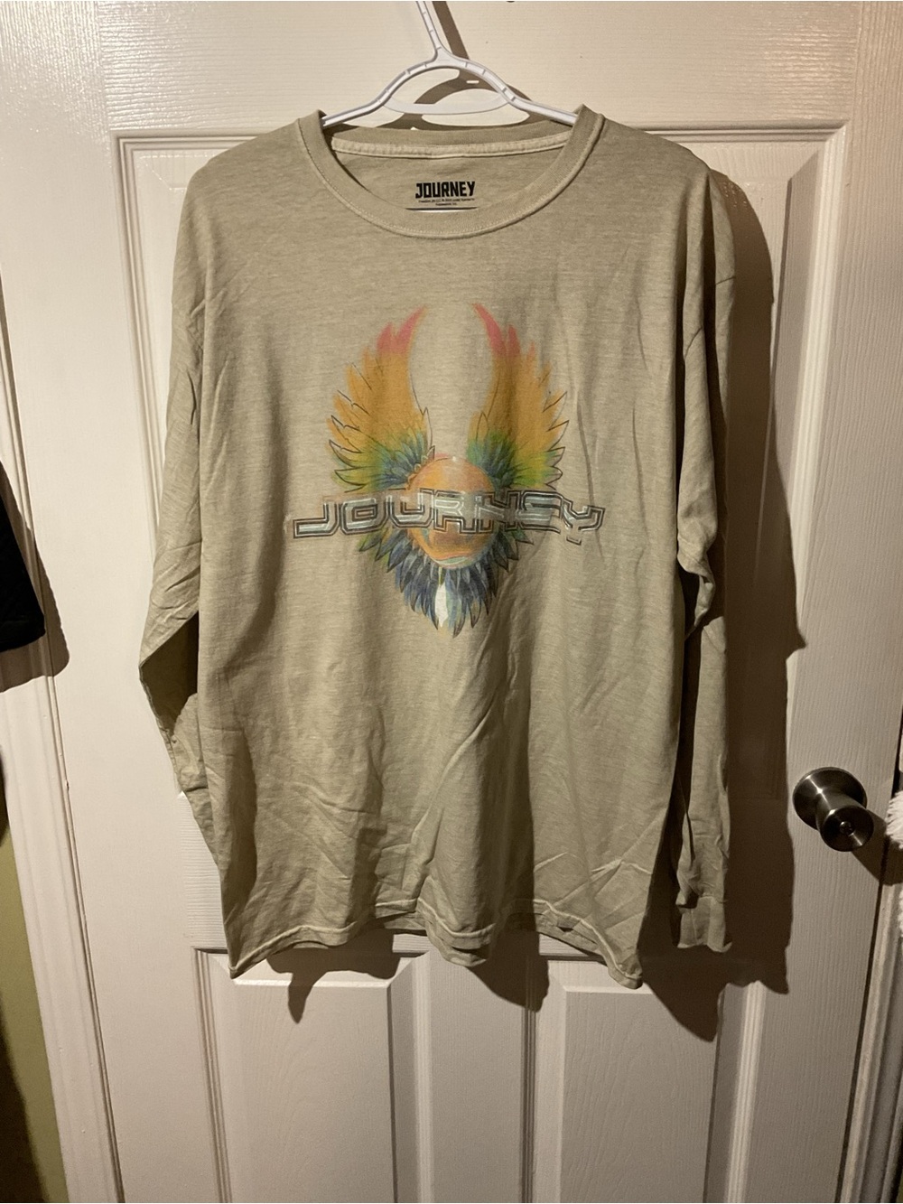 Journey Long Sleeve Graphic Band Tee in Light Tan